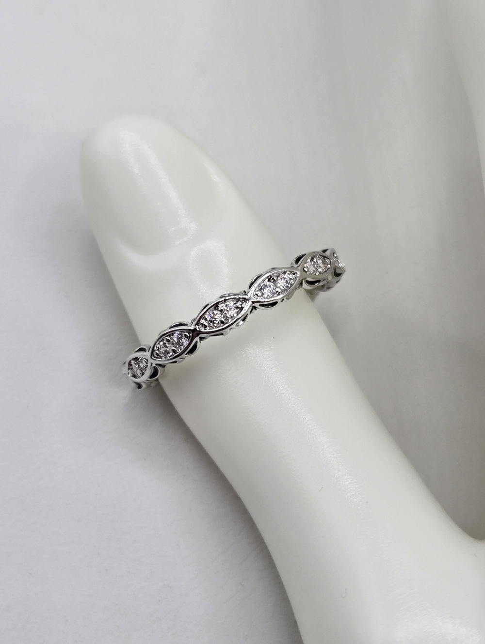 Swarovski Crystal Elements Silver Band Ring Size 10.5 Art Deco Prom Bridal